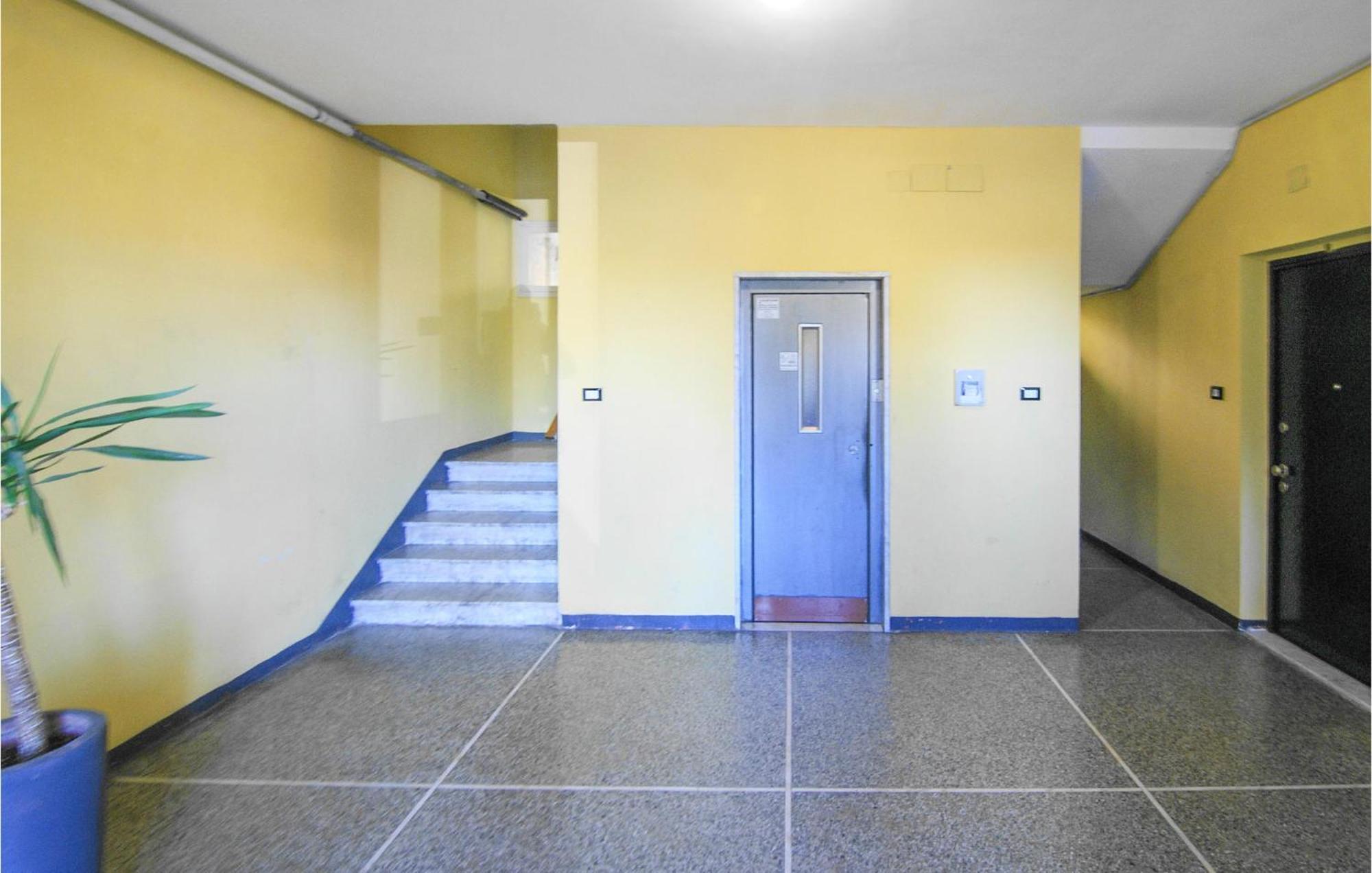 Cozy Apartment In La Spezia With Wifi Extérieur photo