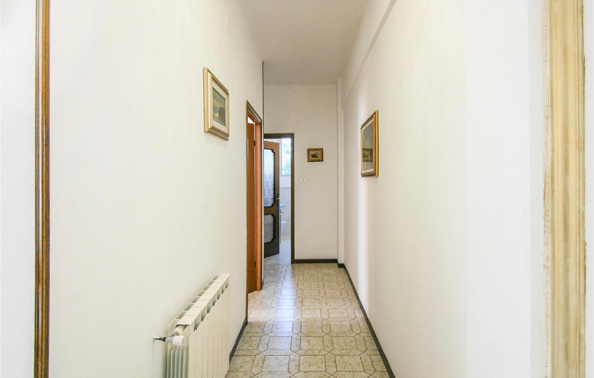 Cozy Apartment In La Spezia With Wifi Extérieur photo